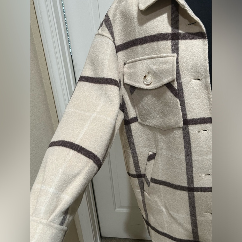 BELLE AND BLOOM RIVERS EDGE Stylish Beige Plaid Button-Up SHACKET WOMEN SIZE XS - Picture 8 of 11